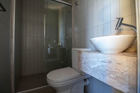 Apartamento para alugar com 165m², 3 quartos e 1 vaga Apartamento para alugar com 165m², 3 quartos e 1 vagaBanheiro de Serviço