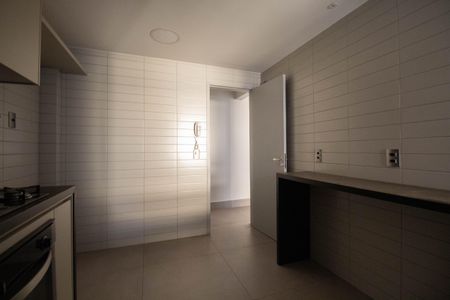 Apartamento para alugar com 165m², 3 quartos e 1 vaga Apartamento para alugar com 165m², 3 quartos e 1 vagaCozinha e Área de Serviço