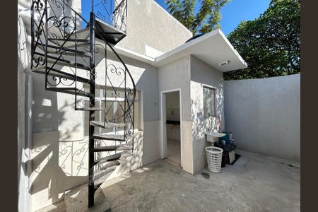 Casa à venda com 51m², 2 quartos e sem vagaÁrea de Serviço