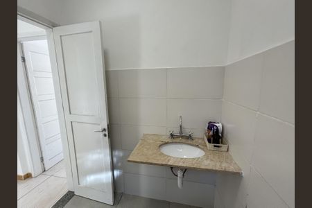 Casa à venda com 51m², 2 quartos e sem vagaBanheiro