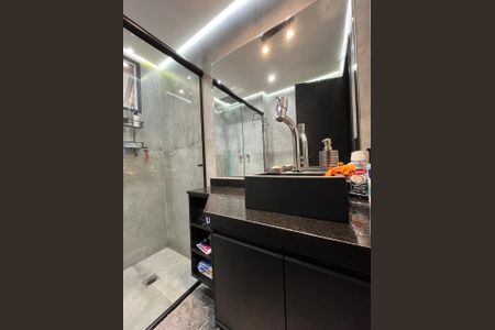 Banheiro de apartamento à venda com 2 quartos, 61m² em Vila Rosalia, Guarulhos