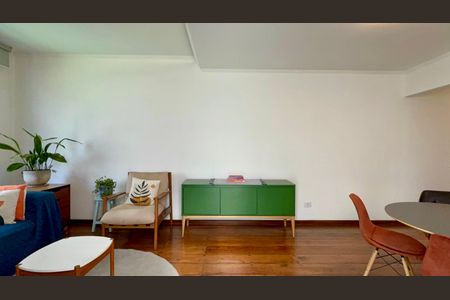 Casa à venda com 128m², 2 quartos e 1 vagaSala