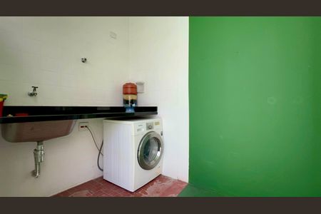 Casa à venda com 128m², 2 quartos e 1 vagaLavanderia