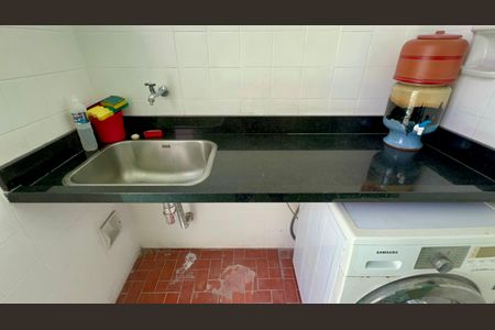 Casa à venda com 128m², 2 quartos e 1 vagaLavanderia