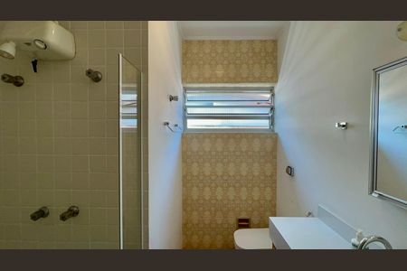 Casa à venda com 128m², 2 quartos e 1 vagaBanheiro