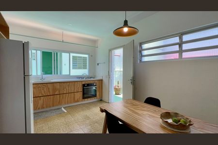 Casa à venda com 128m², 2 quartos e 1 vagaCozinha