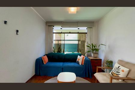 Sala de casa à venda com 2 quartos, 128m² em Vila Madalena, São Paulo