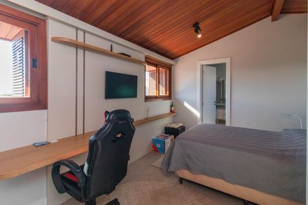 Casa de condomínio à venda com 214m², 3 quartos e 2 vagasSuíte