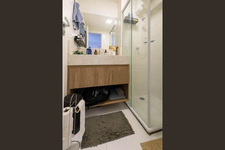 Banheiro de apartamento à venda com 1 quarto, 25m² em Vila Buarque, São Paulo