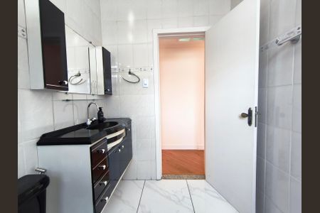 Apartamento à venda com 72m², 2 quartos e sem vagaBanheiro