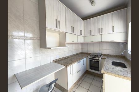 Apartamento à venda com 72m², 2 quartos e sem vagaCozinha
