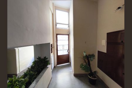 Apartamento à venda com 72m², 2 quartos e sem vagaEntrada