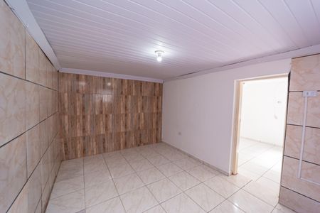 Quarto 1 de casa para alugar com 2 quartos, 50m² em Jardim Danfer, São Paulo
