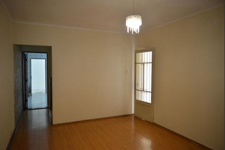 Casa à venda com 182m², 3 quartos e 2 vagasSala