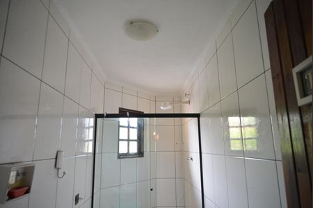 Casa à venda com 182m², 3 quartos e 2 vagasBanheiro Social