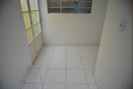 Casa à venda com 182m², 3 quartos e 2 vagasÁrea de Serviço