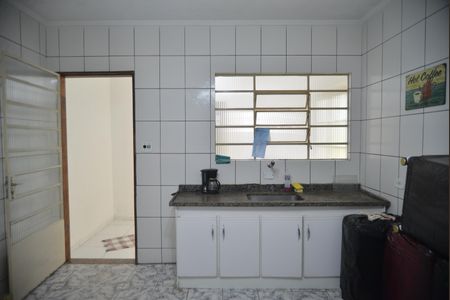 Casa à venda com 182m², 3 quartos e 2 vagasCozinha