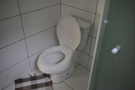 Casa à venda com 182m², 3 quartos e 2 vagasBanheiro de serviço