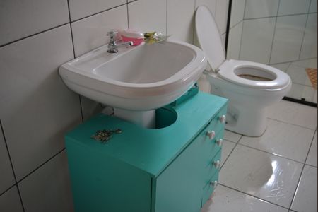 Casa à venda com 182m², 3 quartos e 2 vagasBanheiro Social