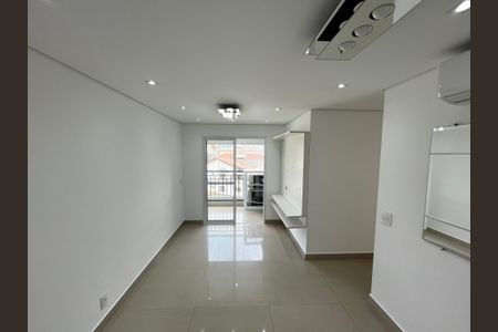 Sala de apartamento para alugar com 3 quartos, 66m² em Vila Santa Maria, São Paulo
