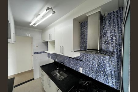 Cozinha de apartamento para alugar com 3 quartos, 66m² em Vila Santa Maria, São Paulo