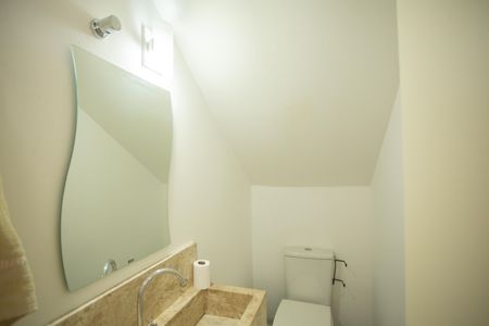 Lavabo de casa para alugar com 2 quartos, 60m² em Carandiru, São Paulo