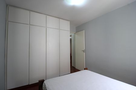 Quarto 2 de apartamento para alugar com 2 quartos, 60m² em Itaim Bibi, São Paulo