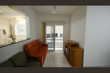 Sala de apartamento para alugar com 2 quartos, 75m² em Canto do Forte, Praia Grande