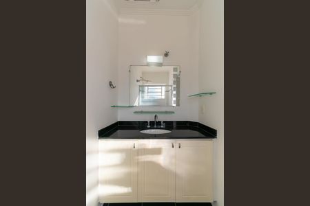 Casa à venda com 182m², 4 quartos e 4 vagas Casa à venda com 182m², 4 quartos e 4 vagasBanheiro da Suíte 1