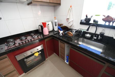 Apartamento à venda com 75m², 2 quartos e 1 vagaCozinha