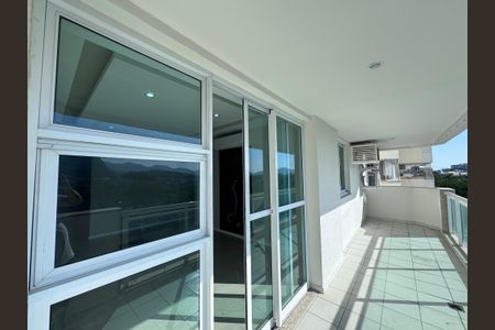 Varanda de apartamento para alugar com 2 quartos, 84m² em Barra da Tijuca, Rio de Janeiro