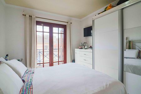 Casa à venda com 226m², 3 quartos e 5 vagas Casa à venda com 226m², 3 quartos e 5 vagasSuíte