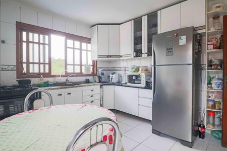 Casa à venda com 226m², 3 quartos e 5 vagas Casa à venda com 226m², 3 quartos e 5 vagasCozinha