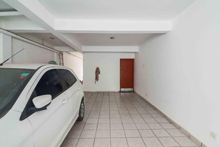 Casa à venda com 226m², 3 quartos e 5 vagas Casa à venda com 226m², 3 quartos e 5 vagasGaragem