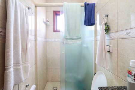 Casa à venda com 226m², 3 quartos e 5 vagas Casa à venda com 226m², 3 quartos e 5 vagasBanheiro da Suíte