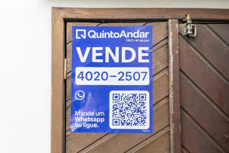 Casa à venda com 134m², 3 quartos e 2 vagas Casa à venda com 134m², 3 quartos e 2 vagasPlaca