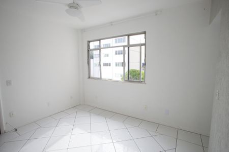 Quarto 1 de apartamento para alugar com 3 quartos, 62m² em Pechincha, Rio de Janeiro