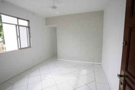 Sala de apartamento para alugar com 3 quartos, 62m² em Pechincha, Rio de Janeiro