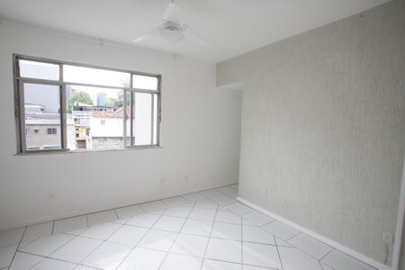 Sala de apartamento para alugar com 3 quartos, 62m² em Pechincha, Rio de Janeiro