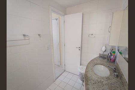 Apartamento à venda com 60m², 1 quarto e 1 vaga Apartamento à venda com 60m², 1 quarto e 1 vagaBanheiro da Suíte