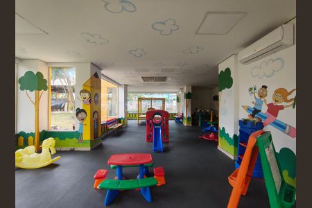 Apartamento à venda com 60m², 1 quarto e 1 vaga Apartamento à venda com 60m², 1 quarto e 1 vagaÁrea comum - Playground