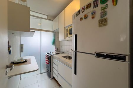 Apartamento à venda com 48m², 2 quartos e 1 vaga Apartamento à venda com 48m², 2 quartos e 1 vagaCozinha e área de serviço