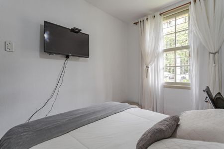 Quarto de apartamento à venda com 1 quarto, 51m² em São Sebastião, Porto Alegre