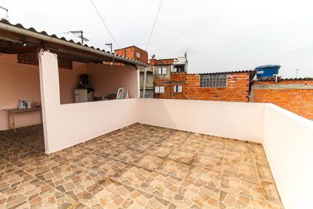 Casa à venda com 70m², 2 quartos e sem vaga Casa à venda com 70m², 2 quartos e sem vagaTerraço
