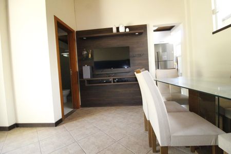 Detalhe Sala de casa de condomínio para alugar com 1 quarto, 49m² em Itapuã, Salvador