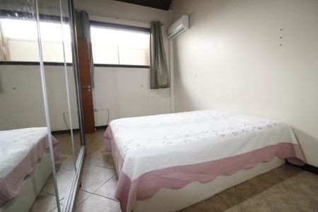 Quarto de casa de condomínio para alugar com 1 quarto, 49m² em Itapuã, Salvador