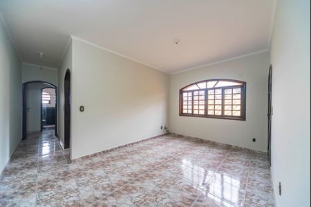 Sala de casa para alugar com 2 quartos, 120m² em Jardim Stella, Santo André