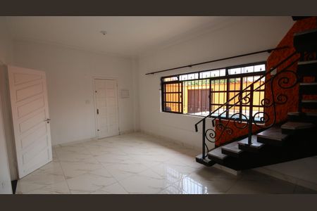 Sala de casa para alugar com 4 quartos, 324m² em Vila Caiçara, Praia Grande