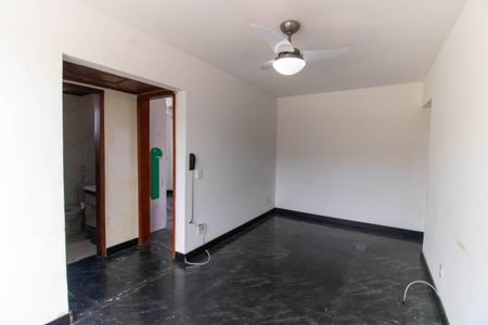 Sala de apartamento à venda com 2 quartos, 61m² em São Lourenço, Niterói