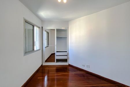 Apartamento para alugar com 81m², 3 quartos e 2 vagas Apartamento para alugar com 81m², 3 quartos e 2 vagasSuíte